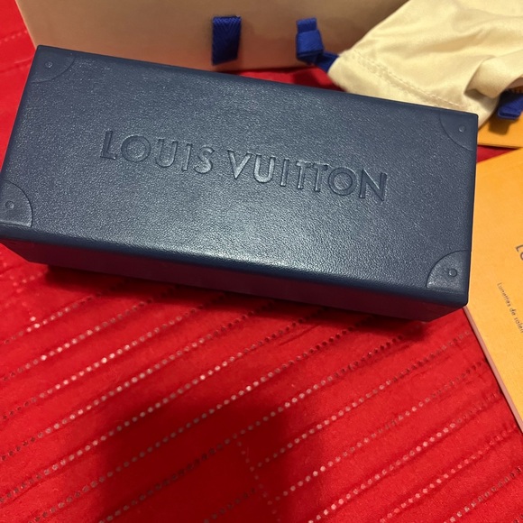 My monogram cat eye sunglasses Louis Vuitton - Picture 3 of 10